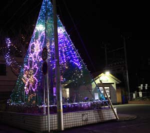 北池野駅に飾られたイルミネーションの様子1