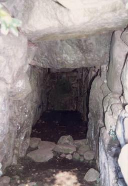 1号墳の横穴式石室